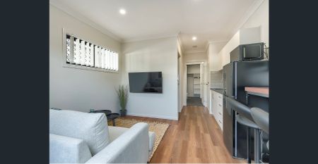 FULLY FURNISHED, LUXURY MICRO APARTMENT - Photo 2