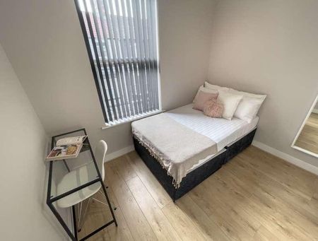 Esher Road, L6 - Photo 5