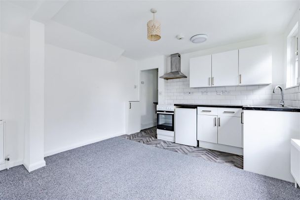 Wilbury Avenue, Hove BN3 - Photo 1