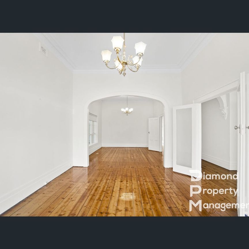 6 East Ct, Camberwell, Vic 3124 - Photo 1