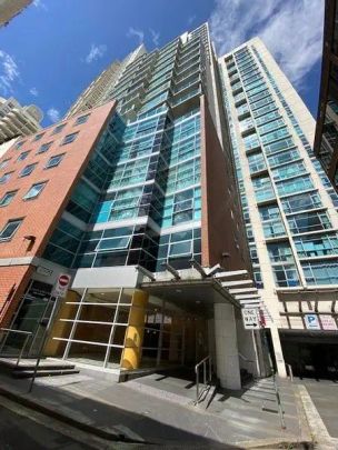 “Stunning 2 Bedroom Apartment plus Study with Parking in the City” - Photo 1