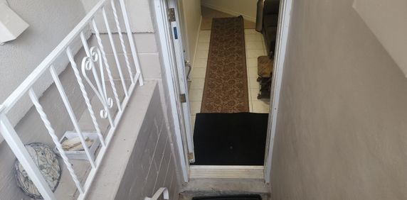 For Lease - 1252 Hillhurst Road Unit# Basement, Oakville, Ontario - Photo 2