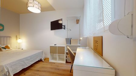 CHANZY T Roommate 8 Bedrooms at Reims - Photo 3