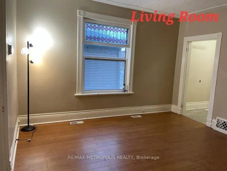 29 St Andrew Street #1 - Photo 3