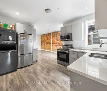 Condo Townhouse For Lease | W9256696 - Photo 4