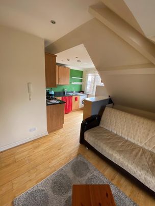 2 bedroom flat to rent - Photo 1