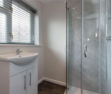 3 bedroom end of terrace house to rent - Photo 5