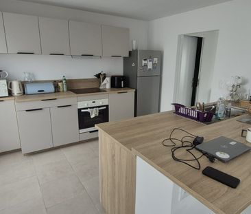 Location Maison 4 pièces 79m² COURRIERES 62710 - Photo 4