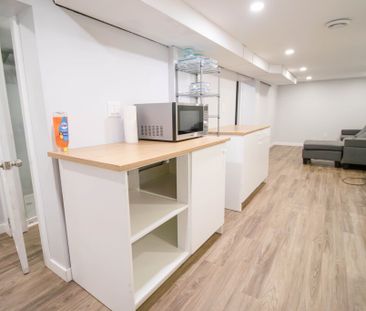 18 Catharine St, St. Catharines - 1 Bedroom Lower Unit - Photo 4