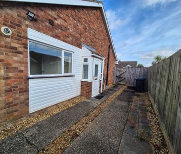 Edinburgh Way, King'S Lynn, Dersingham - Photo 1