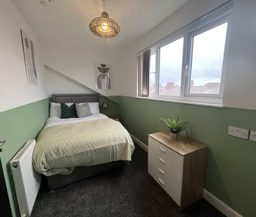 Room in a Shared House, Malvern Road, L6 - Photo 6