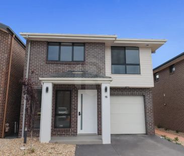 “Modern Brand new 4-Bedroom Townhouse in Riverstone up for LEASE!” - Photo 2