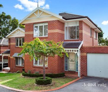 9 Piccadilly Close, Greensborough - Photo 4