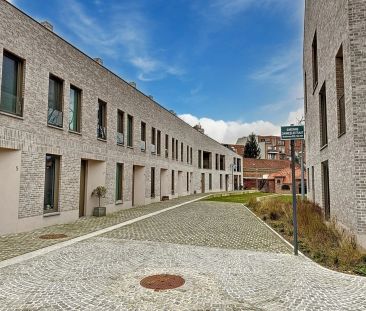 Centraal gelegen, ruim en energiezuinig appartement met 3 slaapkamers - Photo 1