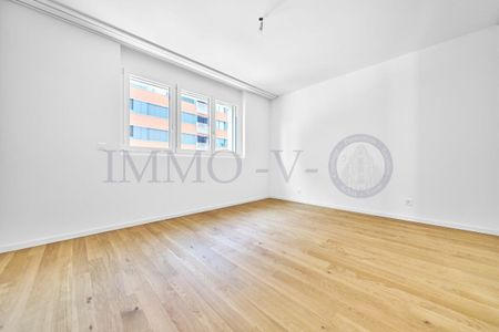 NEUF ET SPACIEUX ET BALCON - Foto 2