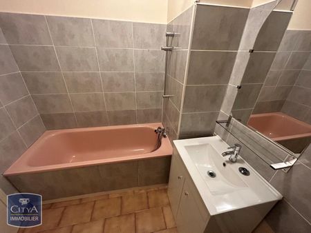 Location Appartement 1 pièce 23m² MARSEILLE 9ème - Photo 2