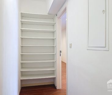 APPARTEMENT MET 2 SLAAPKAMERS - RUE FERRER 7 IN TUBIZE - Foto 2