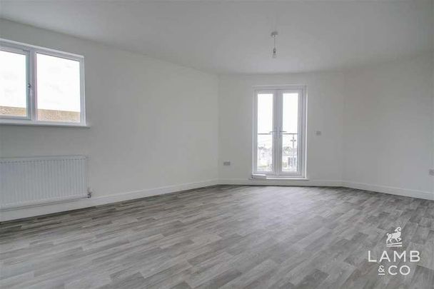 Meadow Way, Clacton-on-sea, CO15 - Photo 1