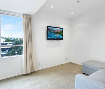 The Mirage - Furnished 1 Bedroom - Photo 1