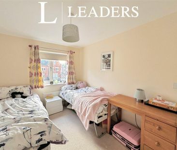 3 bedroom terraced house to rent - Photo 4