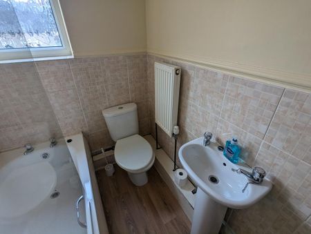 2 bedroom house to rent - Photo 3