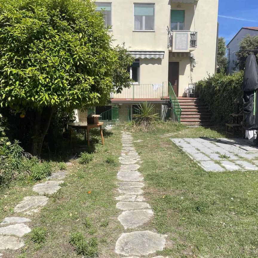 Appartamento viale del Tirreno, Tirrenia, Pisa - Photo 1