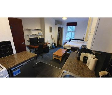 1 bedroom flat to rent - Photo 2