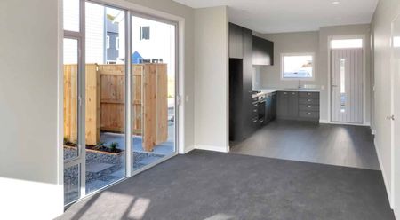 Waterloo Living - Photo 2