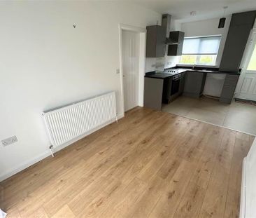 32 Skipperstone Drive, Bangor, BT19 7HU - Photo 2