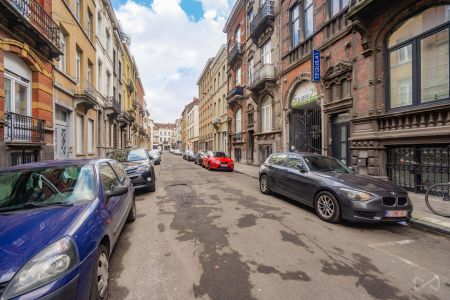 Appartement met twee slaapkamers in Anderlecht - Photo 4