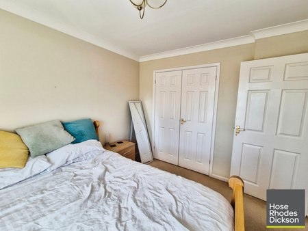 3 bedroom terraced house to rent - Photo 5