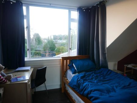 4 bedroom detached house to rent - Photo 4