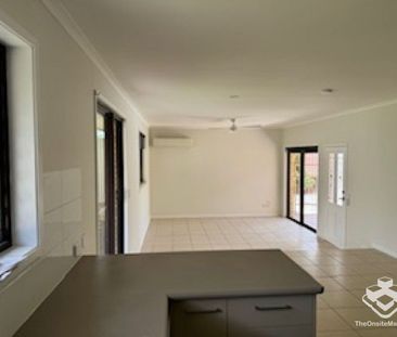3 br Home $900p.w. - Mudgeeraba - Photo 2