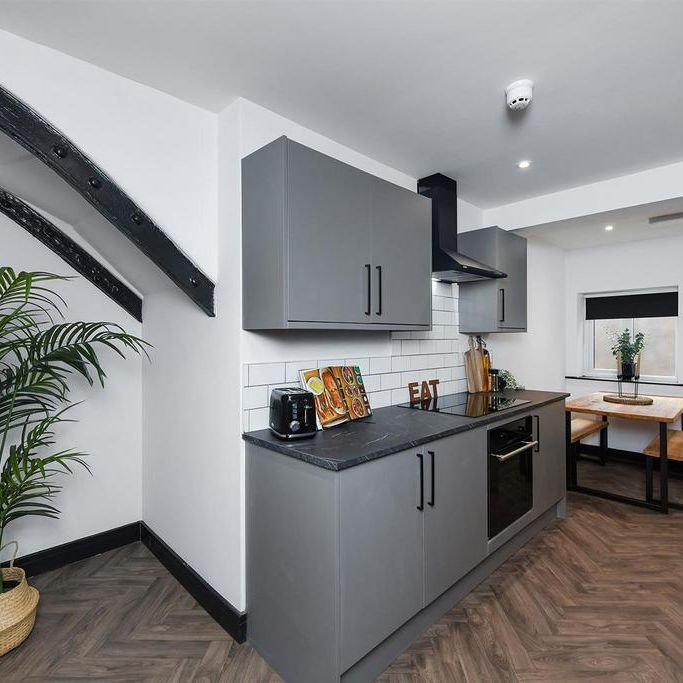 Studio to rent - Photo 1