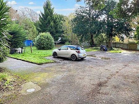 Studio to rent - Photo 2