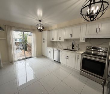 For Lease - 135 Ural Circle, Brampton, Ontario - Photo 5