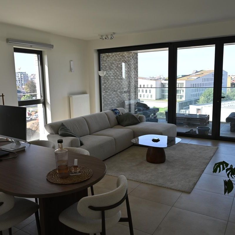 Appartement te huur in Hasselt voor € 930 met 1 slaapkamer - foto 1