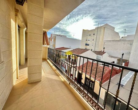 RENT OF A NEW 4 BEDROOM APARTMENT IN TORREVIEJA - ALICANTE - Photo 5