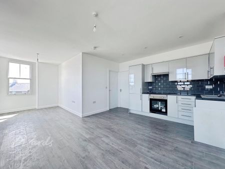 2 bedroom apartment to rent - Photo 5