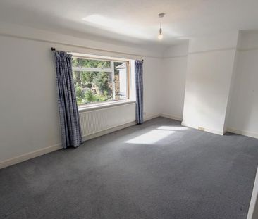 Park Road, Woking - 4 bedrooms Property for lettings - Seymours - Photo 6