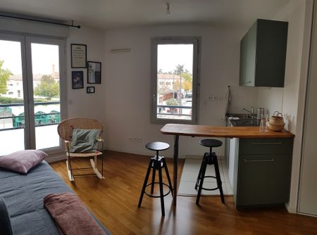 STUDIO MEUBLE EXCELLENT ETAT, - Photo 4