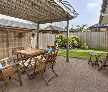Single Level Family Living - Photo 4