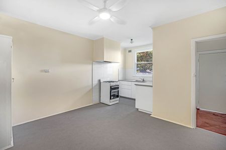 Neat and Tidy Home, Ideally Located! - Photo 5