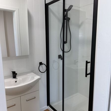 Perfectly Positioned Studio Flat - Photo 4