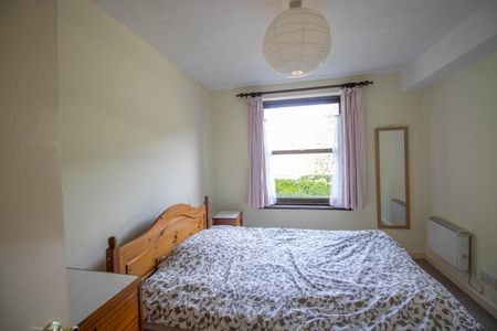 Manhattan Drive, Cambridge - Photo 3