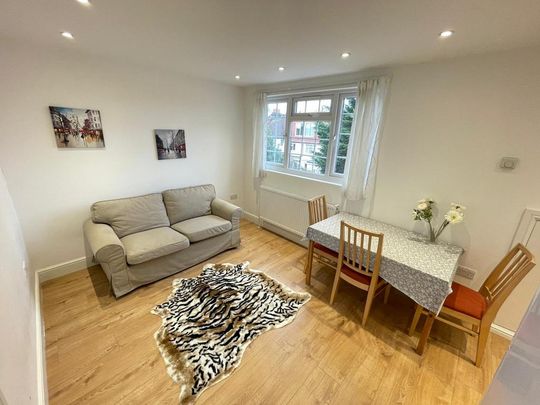 1 bedroom flat to rent - Photo 1