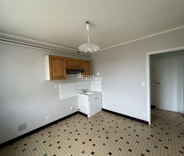 Location Appartement 2 pièces 31m² CONDE SUR VIRE 50890 - Photo 1