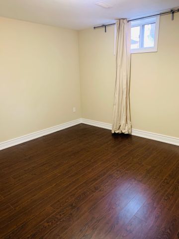 For Lease - 375 Elmwood Avenue Unit# Lower, Richmond Hill, Ontario - Photo 4