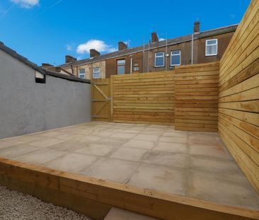 2 bedroom House To Let - Photo 3