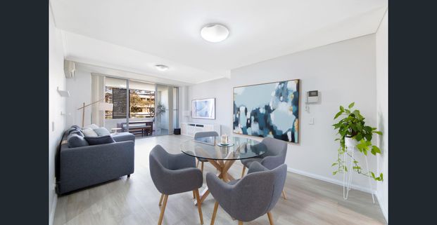 Napoli - Renovated two bedroom apartment - Photo 1